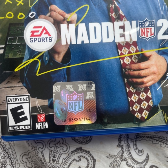 Madden NFL 23 - PlayStation 4 - Picture 3 of 3